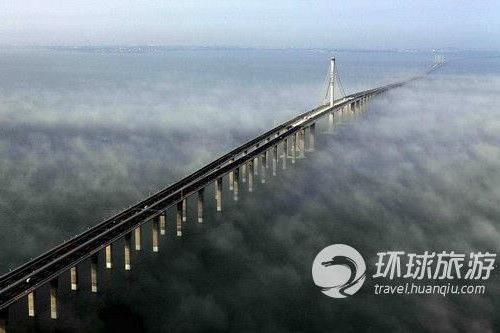 >中国也是世界最长的(至2011年)大桥是京沪高铁丹阳至昆山特大桥