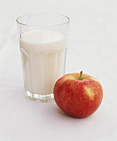 >苹果牛奶减肥法 科学快速瘦身食谱