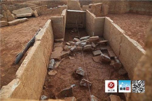 曲靖一小区挖出两座千年古墓已在明清时期多次被盗
