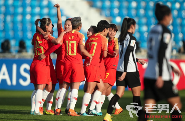 女足亚洲杯：宋端梅开二度王霜世界波 中国4-0横扫泰国