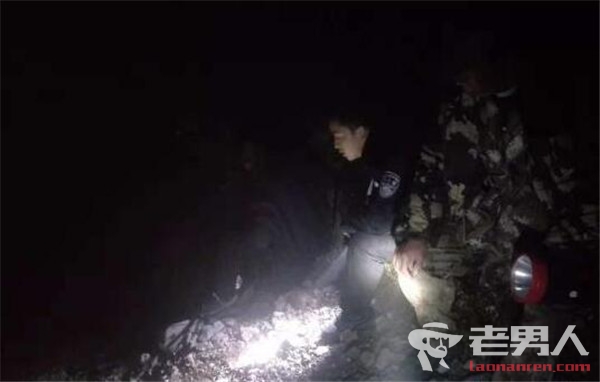 大学生徒步玉龙雪山被困 丽江玉龙警方展开24小时生死营救