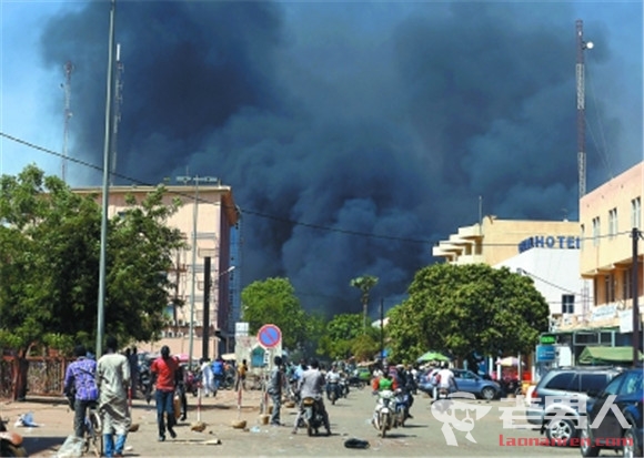 >法国驻布基纳法索使馆遭遇袭 已致至少16人死亡80人受伤
