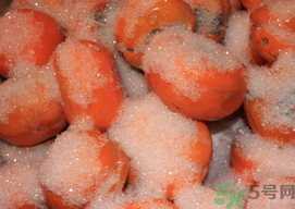 冻柿子和酸奶可以一起吃吗？冻柿子和酸奶会中毒吗？
