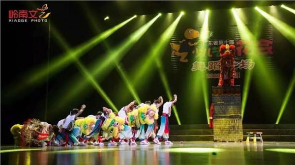 杨金海舞蹈 2013云南省少儿舞蹈比赛闭幕 22个节目获金奖