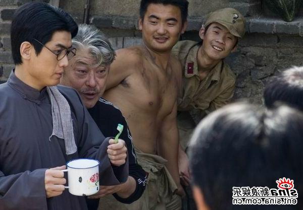林熙越刘琦 在《女人一辈子》中演男一号刘忠良林熙越成了“憋屈”男人