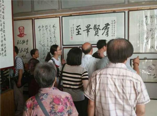 民建陈昌智 陈昌智参观纪念民建70周年上海民建书画摄影展