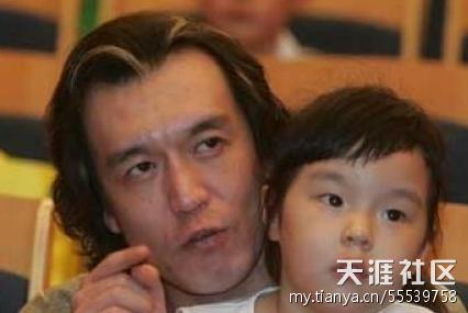 >李咏:老爸与女儿的情缘