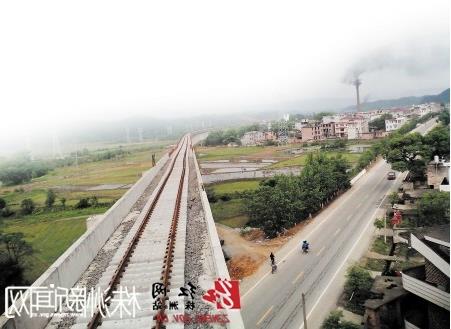 茶陵县刘峥 茶陵县“东进南扩”建5个城市新区 火车南站加紧建设