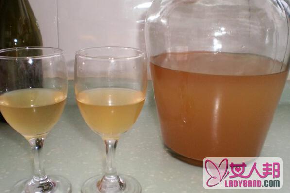 >在家如何制作苹果酒 在家里怎样酿苹果酒