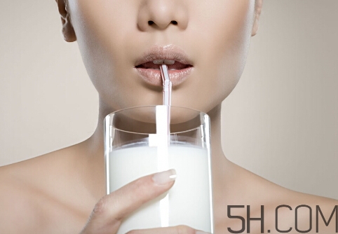 >牛奶的营养价值 牛奶的功效与作用