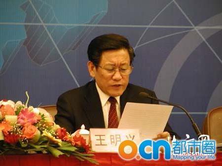 全国人大代表、河南省副省长王明义谈如何破解“三农”问题
