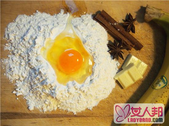 >鸭蛋黄的功效与作用 钙质含量高