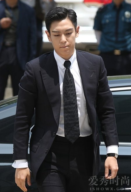 崔胜铉TOP承认吸毒 韩检方要求判处有期徒刑10个月