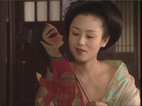>陈红红吗? 87版《红楼》里的“宝钗”张莉和大美女陈红相比谁更美貌?