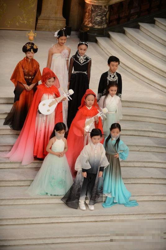 吉林省时尚圈大事件！长春艺术公园8岁童模王禹博荣登巴黎时装周