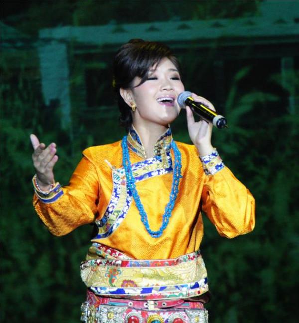 降央卓玛:天下最动听的藏族女中音