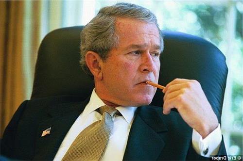 小布什任期 ”作为前总统小布什第二任期的白宫政治事务主任
