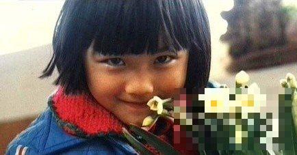 绝对没整容的女明星，刘亦菲从小就是美人坯子