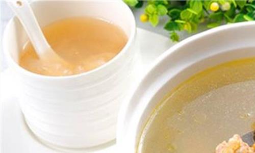 >红豆汤做法 薏米红豆汤 美白除湿样样在行 做法简单易做