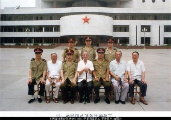 开国少将段苏权 战功赫赫的丁盛少将为什么被华国锋开除党籍?