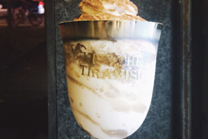 Kiss The Tiramisu冰淇淋多少钱一个？高脚杯提拉米苏冰淇淋