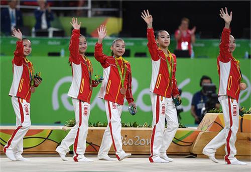 >奥运体操员毛艺 里约奥运体操团体中国女队摘铜 美国夺金