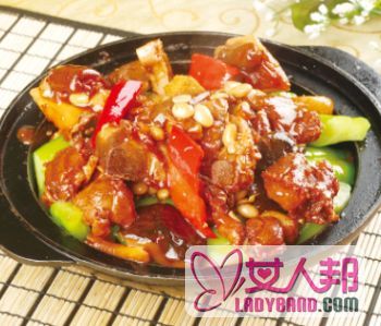 【小南瓜炒肉】小南瓜炒肉的做法_小南瓜炒肉的营养价值