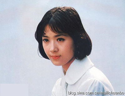 李小璐母亲张伟欣领衔十大80年代绝色女星