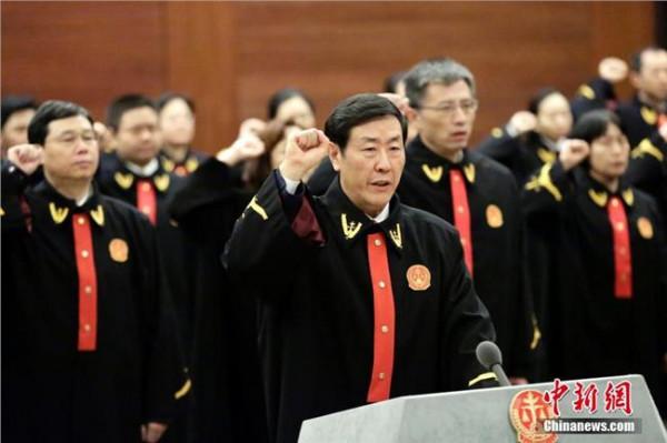 >何凡法官 如何评价中国最高人民法院的何帆法官?