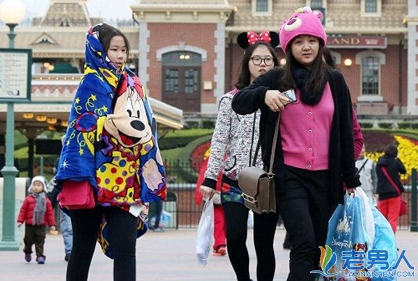 香港迪士尼门厅冷清 国人为啥不去香港了