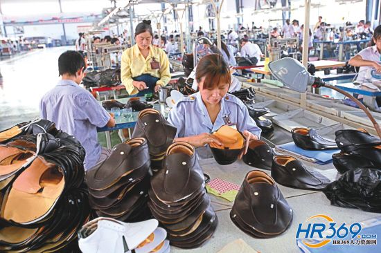 >戴希曼鞋城蜕变 中国鞋业零售行业经营模式转变
