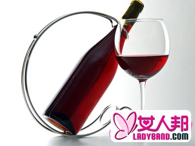 葡萄酒的7种神奇功效作用 女人多喝还养颜