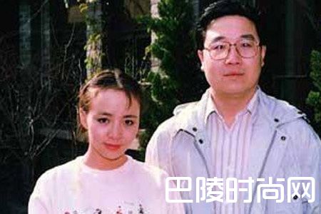 宋丹丹前夫英达涉嫌洗钱在美被捕 英达为什么不认儿子巴图揭秘