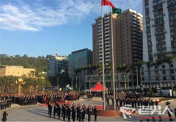 >澳门回归18周年 特区政府与驻澳部队举行升国旗仪式庆祝