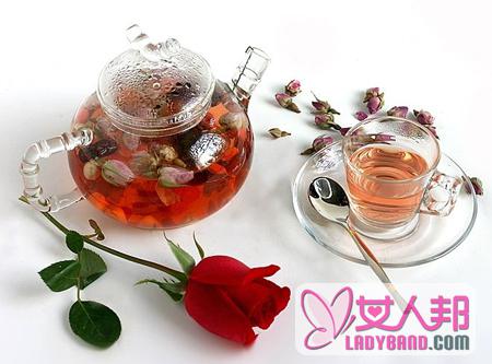 >玫瑰花茶怎么泡 泡玫瑰花茶用开水吗