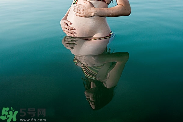 怀孕能浮潜吗？备孕可以游泳吗？有影响吗？