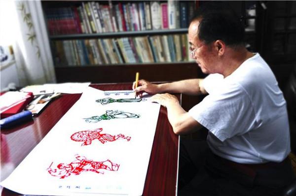 >赵惠民金陵十二钗 【鲁匠360】日照老艺术家创作剪纸《金陵十二钗》