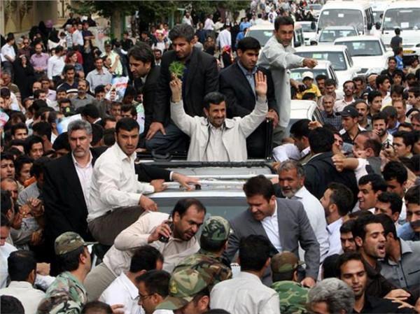 伊朗总统内贾德卸任 伊朗总统内贾德称卸任后将离开政坛 想搞科研