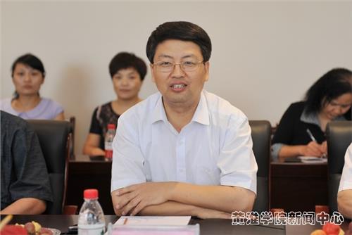 市委副书记、市长刘国庆到我校进行教师节慰问