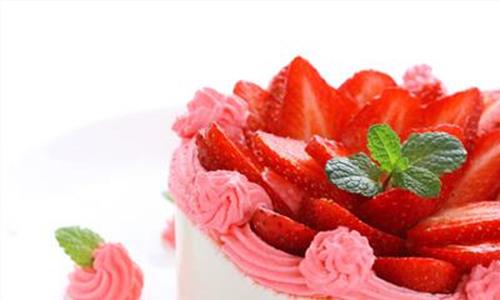 草莓蛋糕怎么做 美味又漂亮的草莓蛋糕卷做法