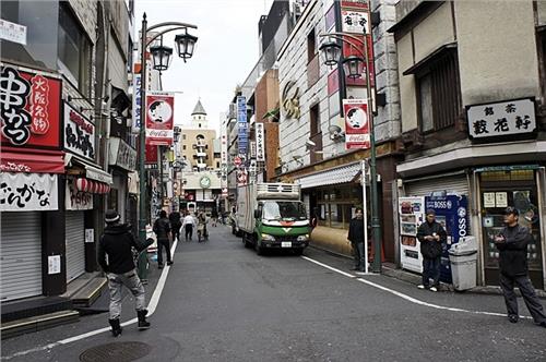 东京歌舞伎町一番街 男人的欢娱场所
