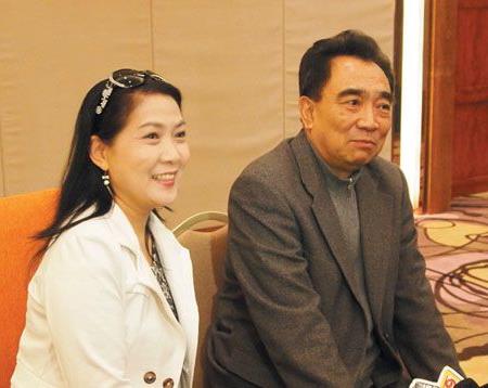 鲍国安儿子资料 杨钰莹老公是鲍国安儿子 / 比乐族