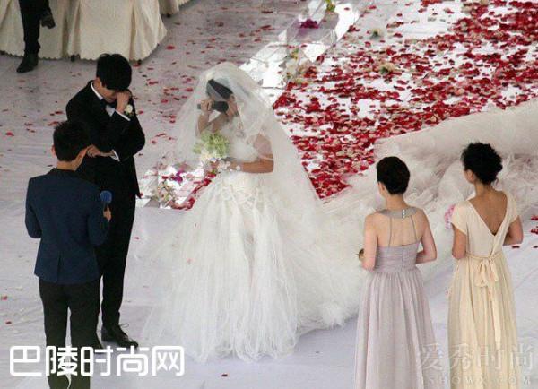 张杰谢娜婚礼：五年的时间见证有一种爱情叫张杰谢娜