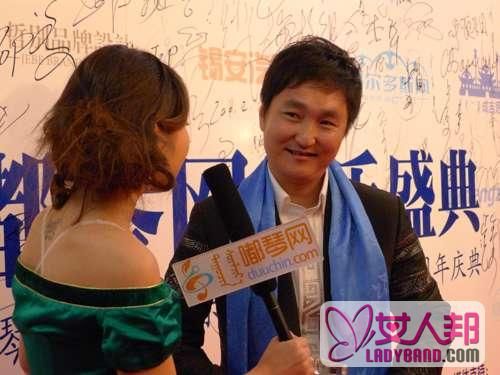 >2011蒙古音乐盛典 呼斯楞哈琳摘最佳男女歌手