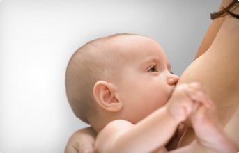 >婴儿喝奶粉和母乳哪个比较好