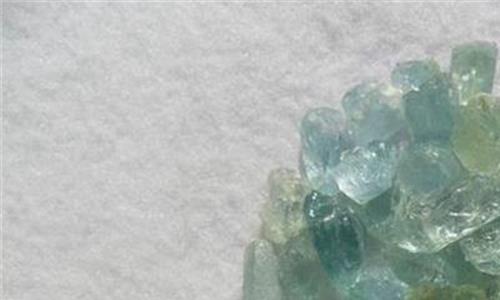 海蓝宝石原石 揭秘:海蓝宝石和托帕石的区别有哪些?
