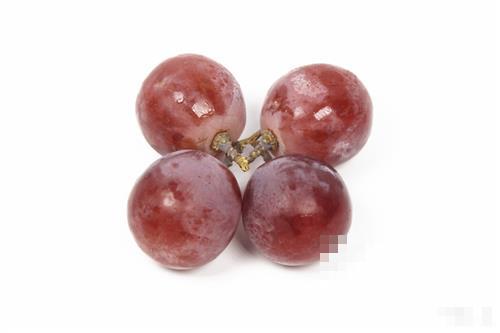 不同颜色葡萄的功效差别竟然这么大，爱吃葡萄的你知道吗？