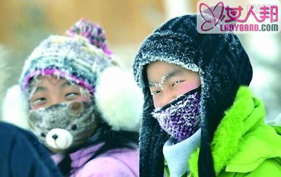 哈尔滨遇罕见低温 连企鹅都快被冻僵了太可怕