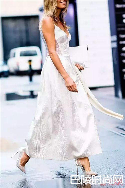 >历史上著名的“小白裙” 穿小白裙的都是女神小白裙为啥这么火最流行的小白裙长啥样