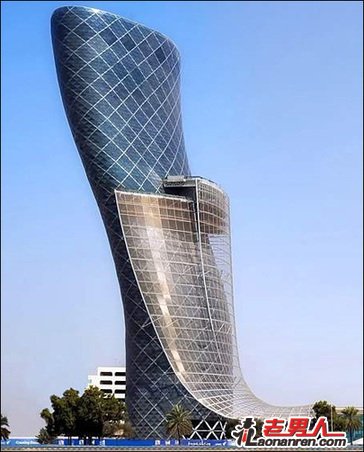 阿联酋“首都门”世界最斜的人造塔【图】